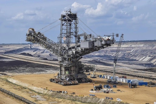 Top Industries That Rely on Diesel Fuel Oil Daily