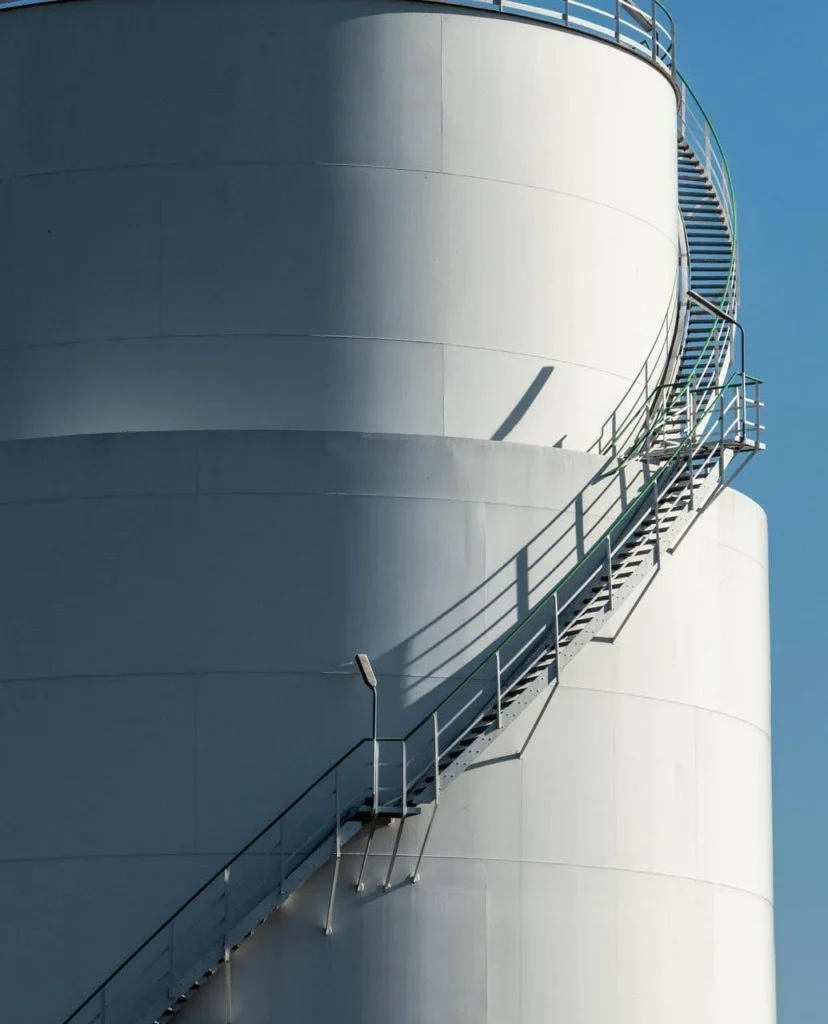 Large industrial fuel storage tank 