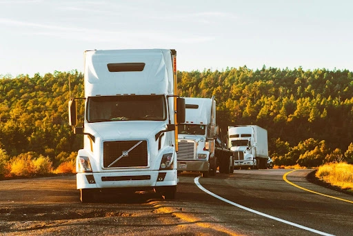 Hybrid reefer units used in long-haul trucking fleets