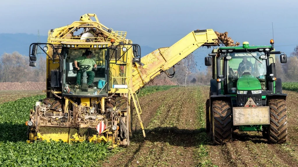 diesel-fuel-for-farm-use-agricultural-machinery-harvesting - Rhino Fuel Farm harvesting machines operating in a field powered by diesel fuel for farm use.